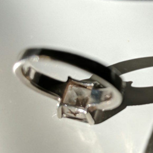 Substitute Silver Engagement Ring - size 7 - Picture 7 of 7